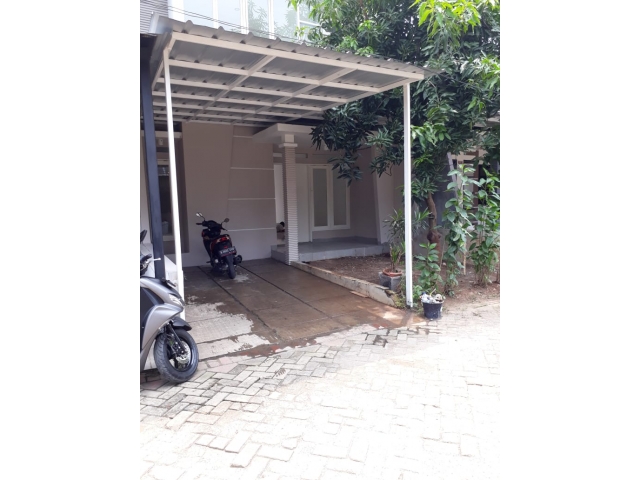 Rumah 2 Lantai di Jatiraden